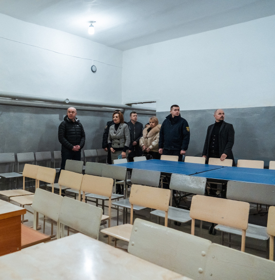 Міський голова Сергій Надал оглянув  укриття у Тернопільському вищому професійному училищі сфери послуг та туризму