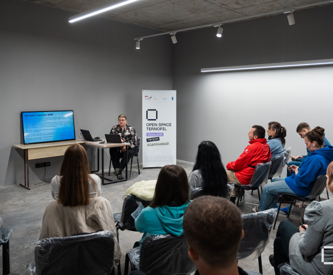 В «Open Space Ternopil» відбувся тренінг «Просування у соцмережах: практичний курс»