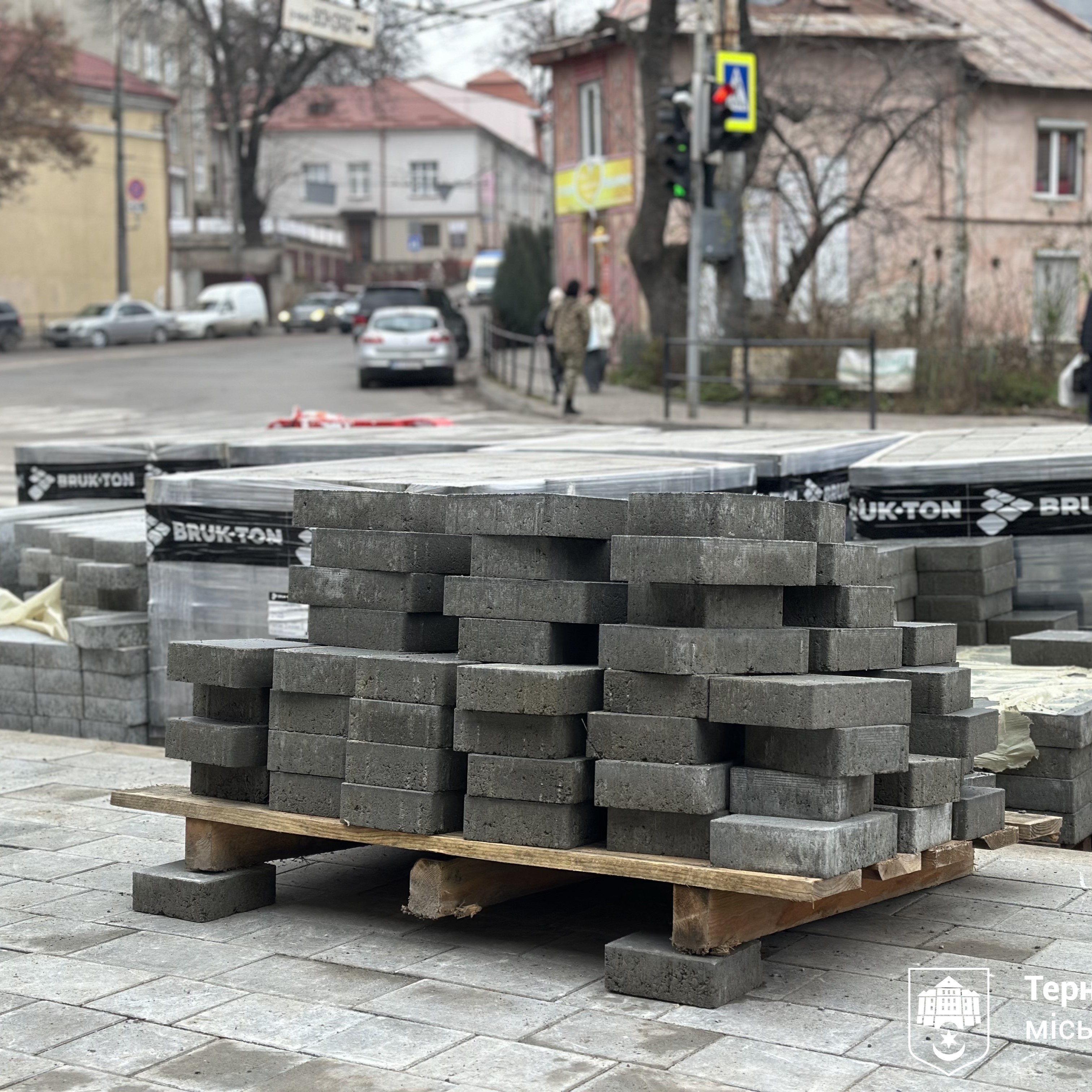 Тривають роботи на двох маршрутах в межах ініціативи «Тернопіль - місто без бар’єрів»