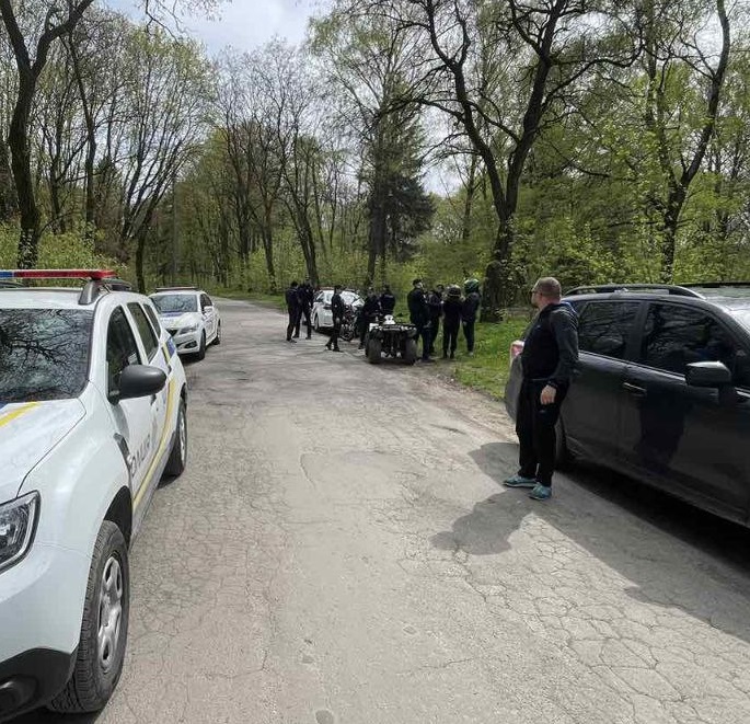 Муніципальні інспектори виявили громадян, які порушили заборону проїзду парком «Загребелля»