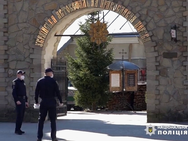 У період Великодніх свят правоохоронці нестимуть посилену службу біля тернопільських храмів