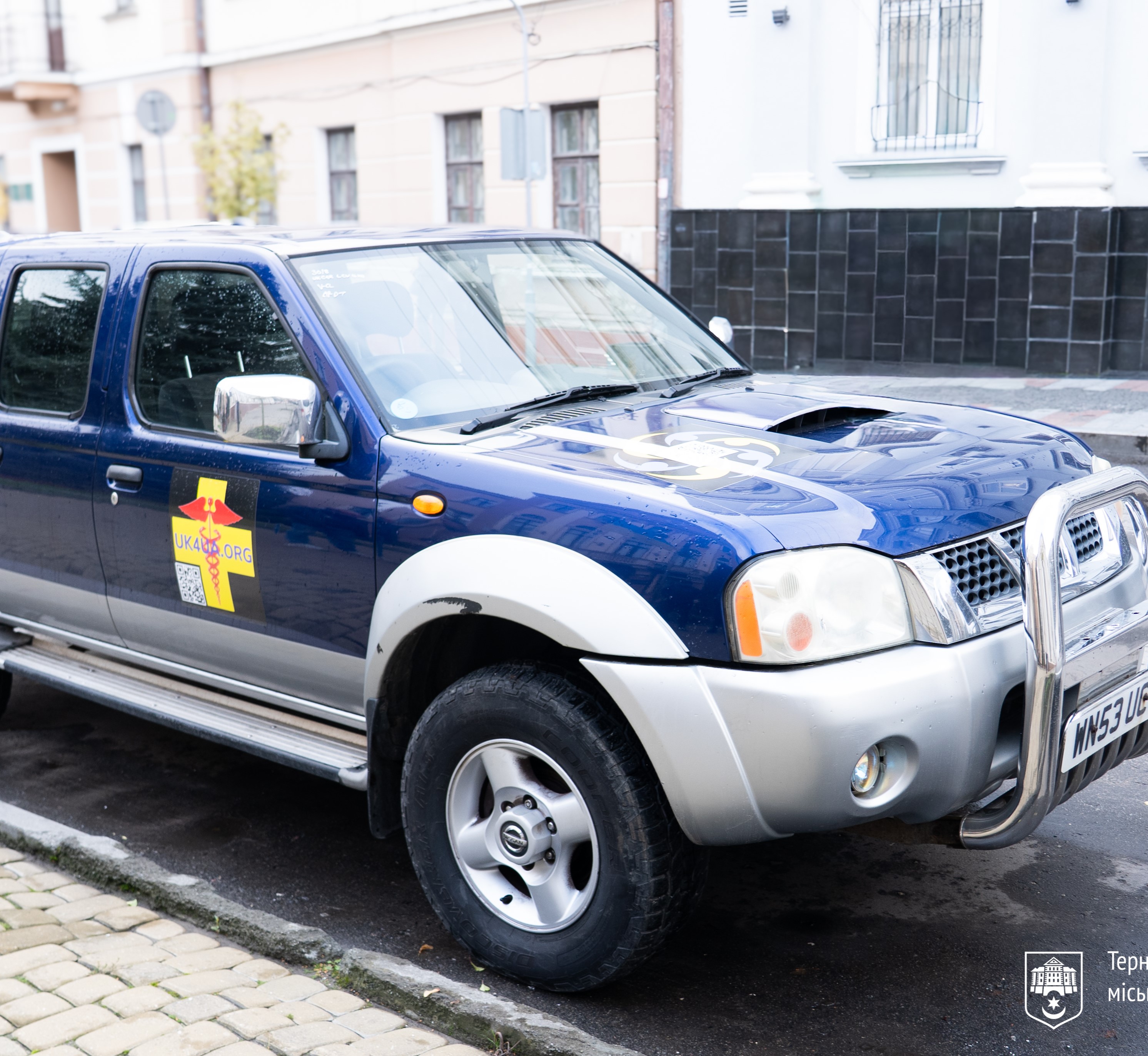 Міський голова Сергій Надал передав позашляховик Nissan для військовослужбовців 110-ої ОМБр