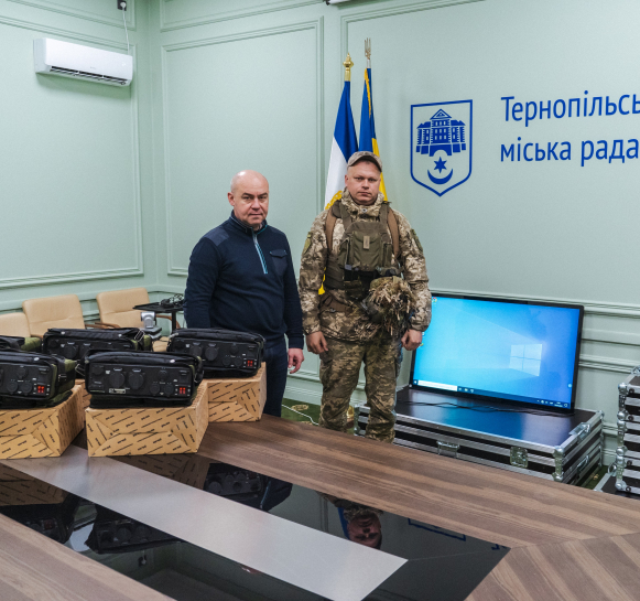 Тернопільська міська рада передала для захисників на передову обладнання на понад 1,6 млн грн