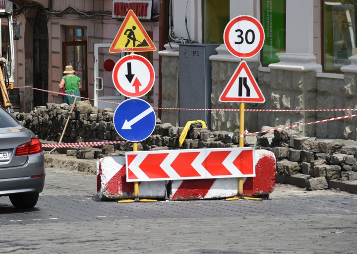 Увага! У вихідні з 1 до 3 травня буде перекрито рух транспорту на вул. Руській