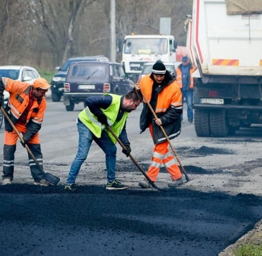 З 18 квітня на вул. Бродівській буде частково перекрито рух транспорту