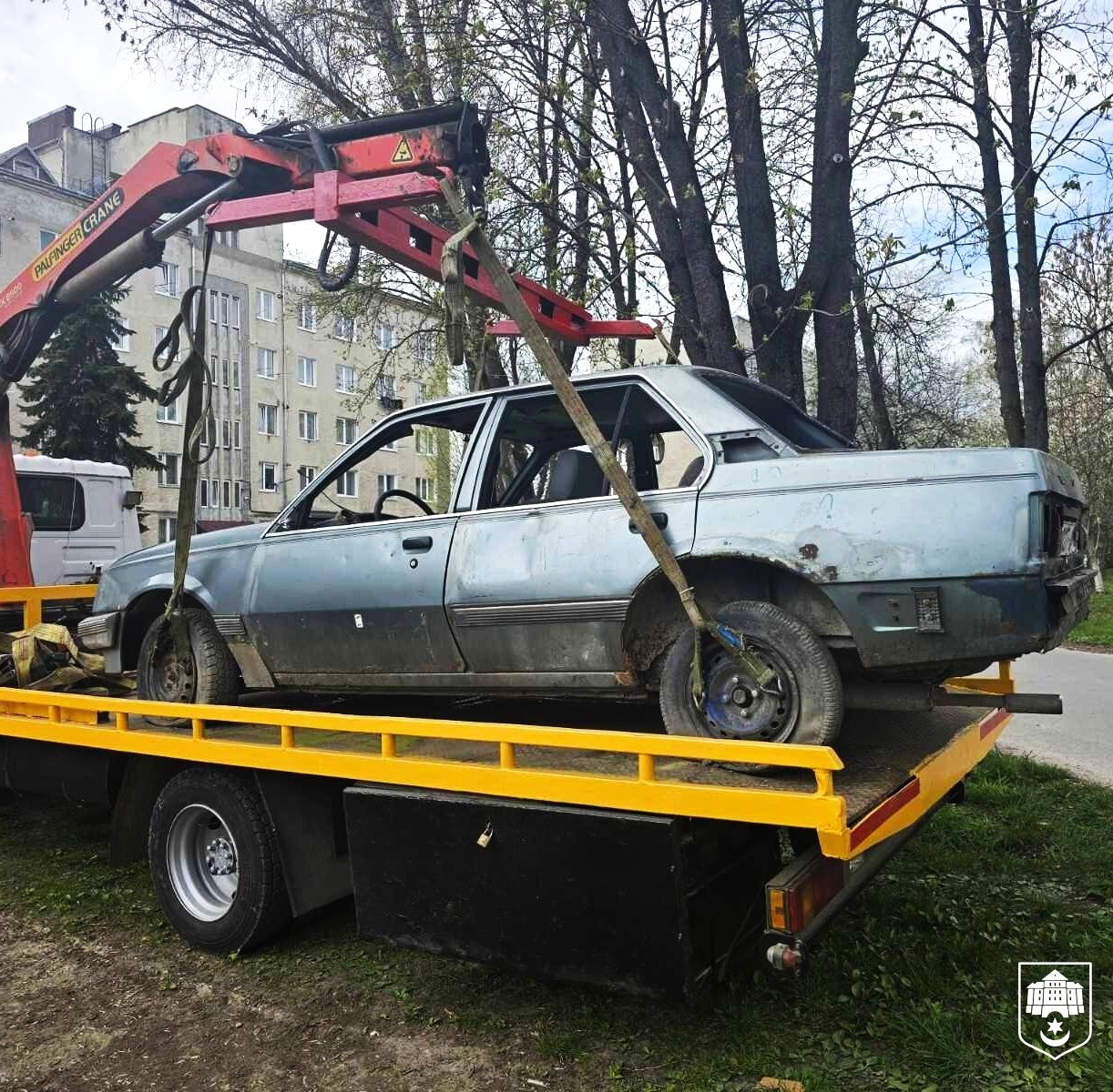 З вулиць Тернополя евакуйовано ще одну покинуту автівку