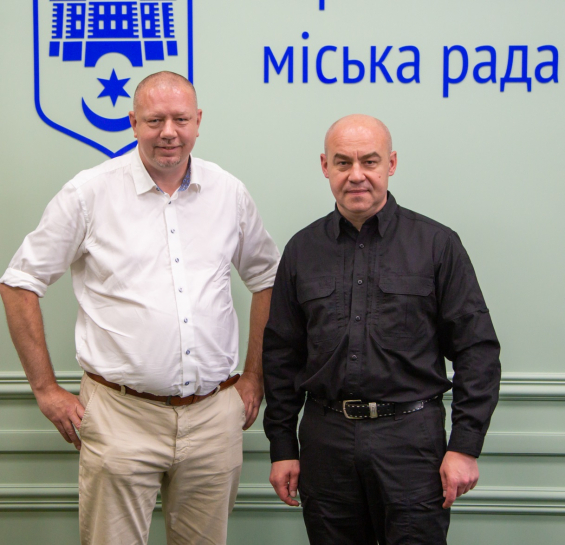 Тернопільська міська рада підписала партнерську угоду з містом Роннебі (Швеція)