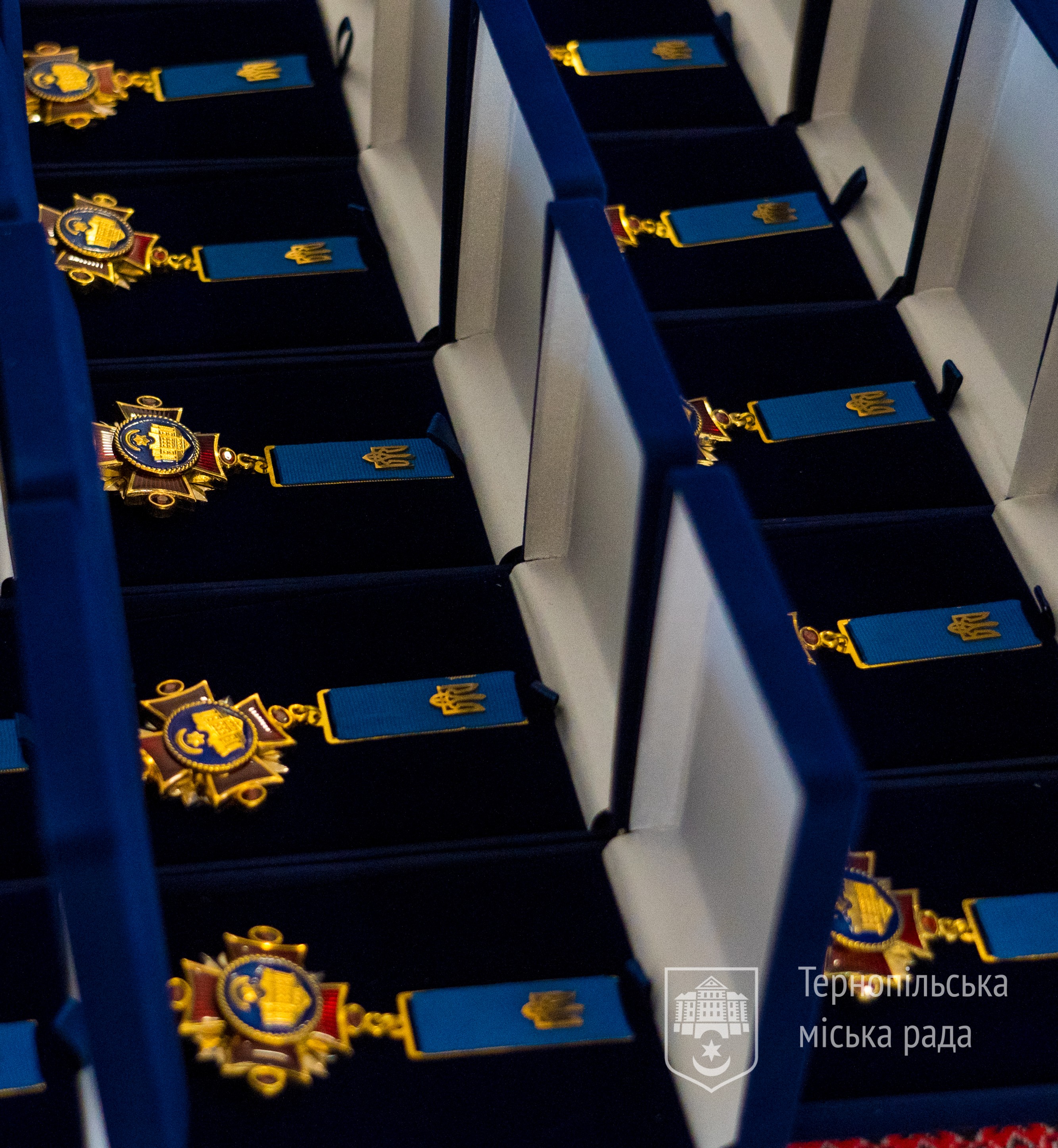 У Тернополі родинам загиблих Героїв вручили відзнаки «Почесний громадянин міста Тернополя»