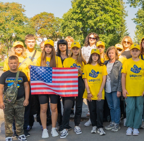 Ще 14 дітей тернопільських військовослужбовців поїхали на відпочинок у штат Пенсільванія (США)