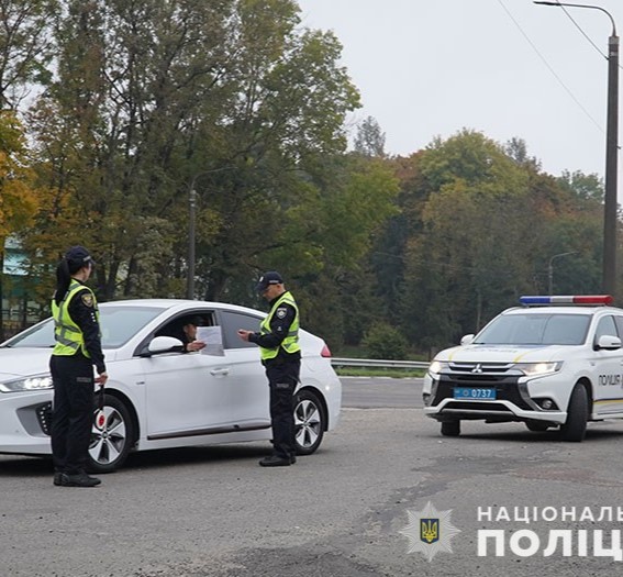 Патрульні встановили порушника правил дорожнього руху в центрі Тернополя