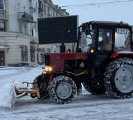 Тернопіль від снігу прибирало 24 одиниці снігоприбиральної техніки