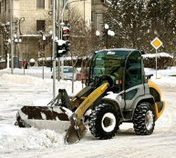 У Тернопільській громаді 18 одиниць спецтехніки прибирали вулиці від снігу