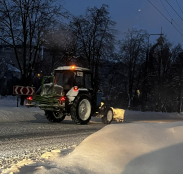 Наслідки негоди у Тернополі та селах громади цілодобово ліквідовує понад 20 одиниць спецтранспорту