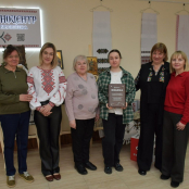 У Тернополі завершився мистецький проєкт «Доступна спадщина», під час якого учасники створили обереги військовим