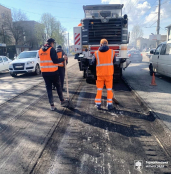 У Тернополі тривають поточні ремонти доріг і прибудинкових територій