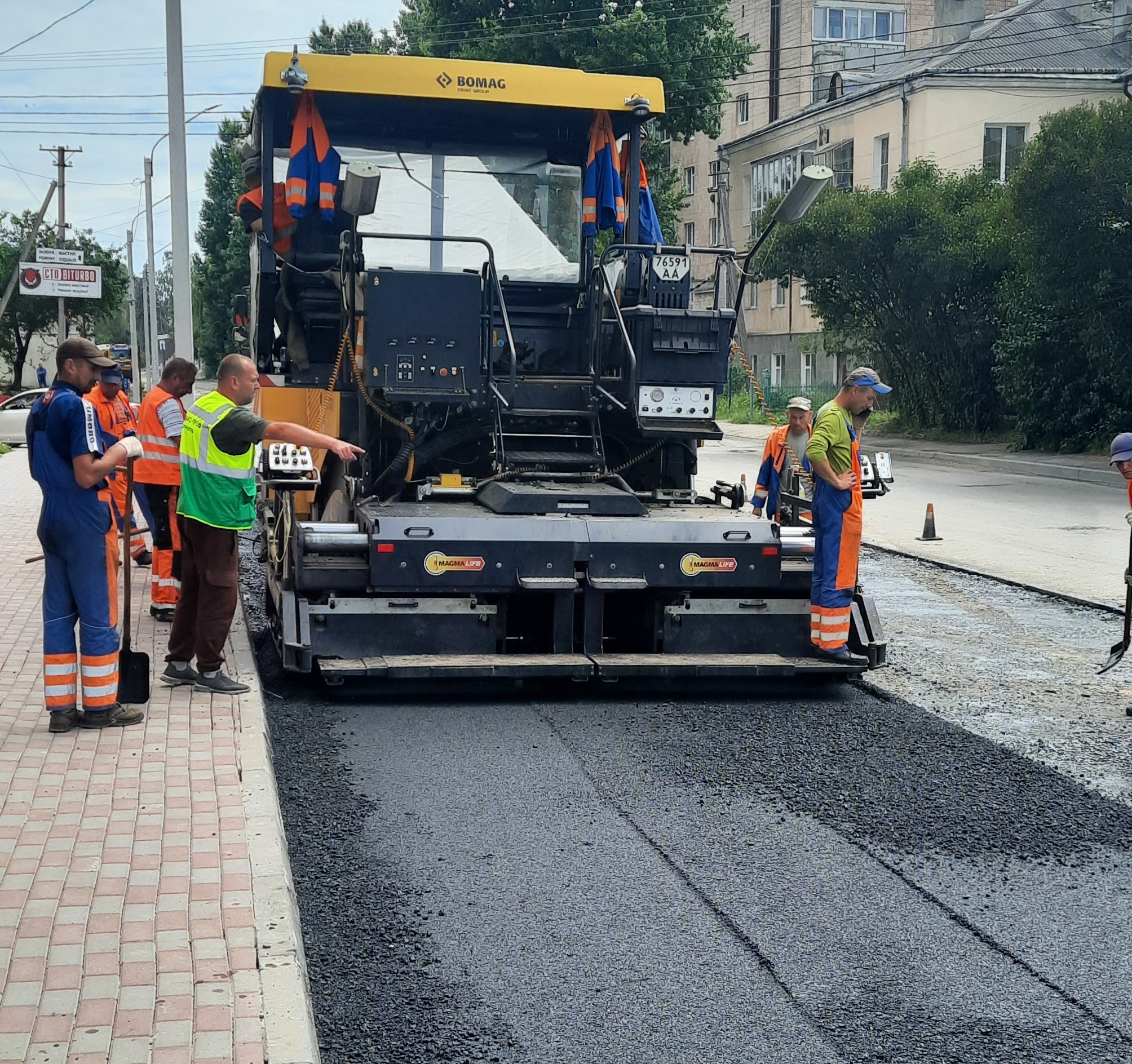 У Тернополі продовжуються локальні поточні ремонти дорожнього полотна