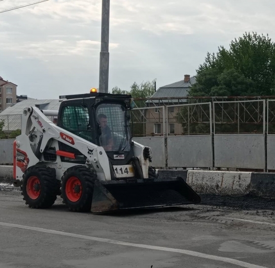 Цього тижня у різних мікрорайонах Тернополя продовжиться поточний ремонт дорожнього покриття