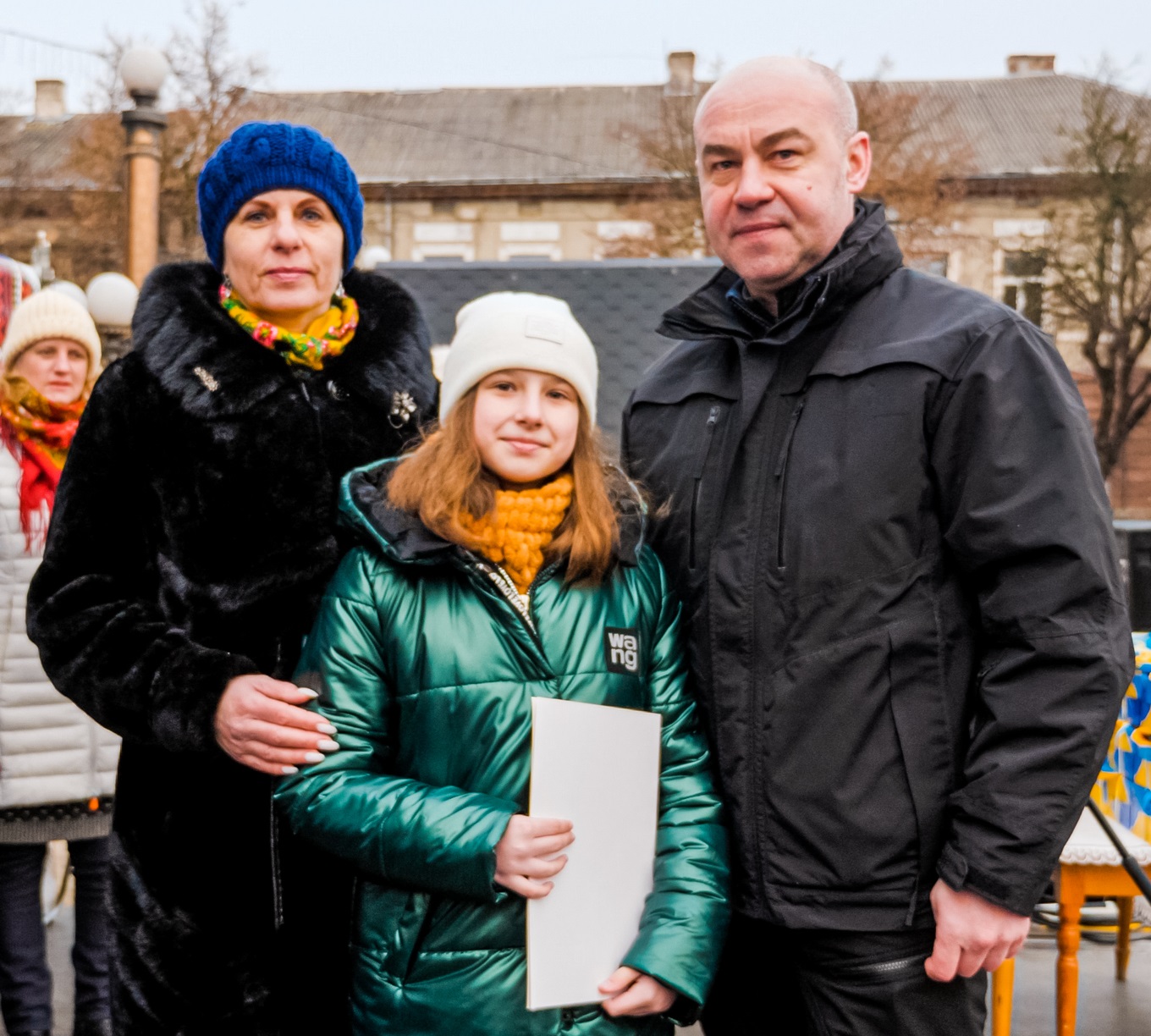 На Театральному майдані Тернополя нагородили переможців конкурсу «Різдвяне диво»