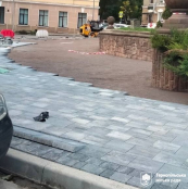 На вулиці Михайла Грушевського у Тернополі тривають роботи в межах проєкту «Рух без бар’єрів»