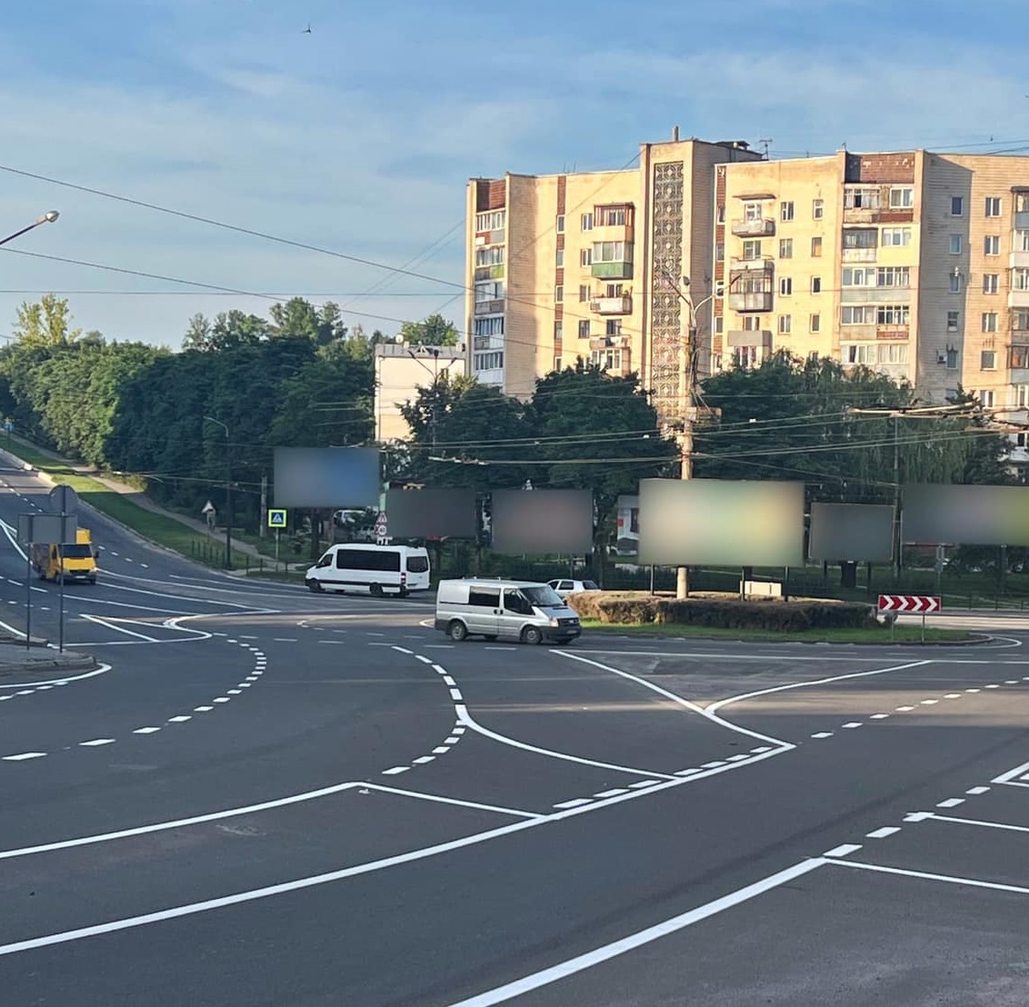 На транспортній розв’язці вулиць Микулинецька – Торговиця – Острозького –  Гайова –  Замонастирська організовано рух по колу