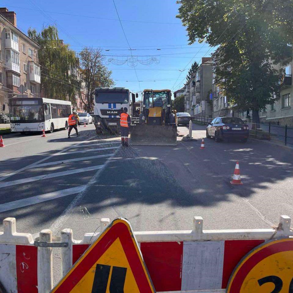 У Тернополі тимчасово змінено рух тролейбусів через аварійну ситуацію на вулиці Руській