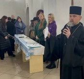 Постраждалі від ракетного удару мешканці Тернополя отримали сертифікати на мікрохвильові печі та електрочайники
