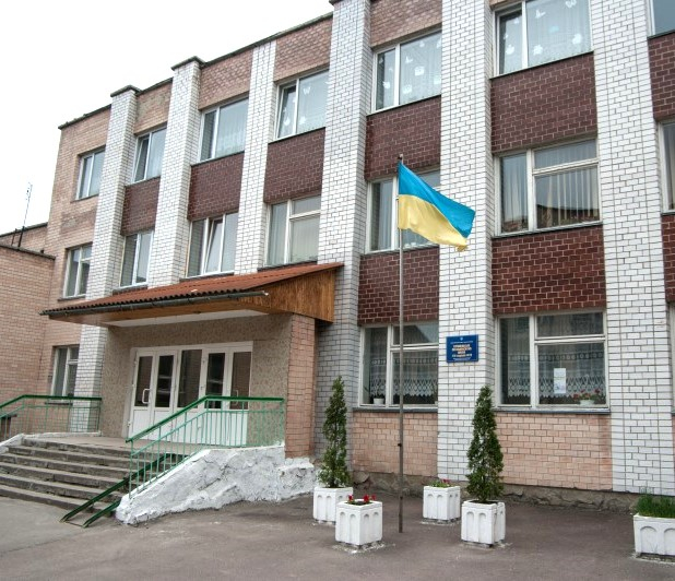 Виконком спрямував понад півмільйона гривень для ремонту у школах Тернополя