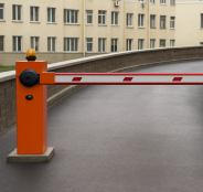 У Тернополі демонтують технічний засіб регулювання дорожнього руху на проспекті Степана Бандери, 15