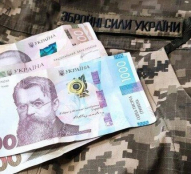 Ще 88 тернопільських захисників отримають грошову допомогу на придбання спорядження по 10 000 грн