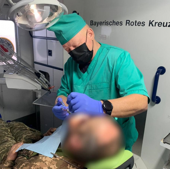 2263 військових отримали стоматологічну допомогу на фронті завдяки мобільній стоматології Тернополя