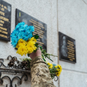 Меморіальні таблиці двом загиблим захисникам та митцю встановлять у Тернополі