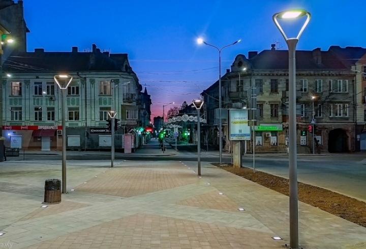 На завершенні реконструкція Привокзального майдану в Тернополі