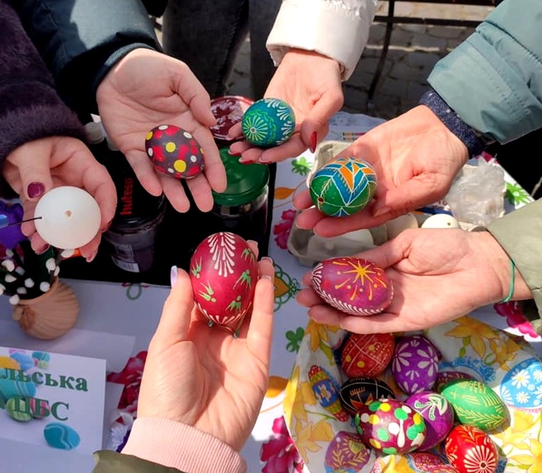 Напередодні Великодня у Тернополі провели майстер-клас з писанкарства «Творіння Божої краси у мить натхнення!»
