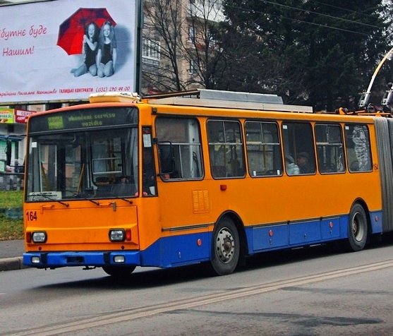 До уваги тернополян! У суботу та неділю буде припинено рух тролейбусів в районі «Збаразького кільця»