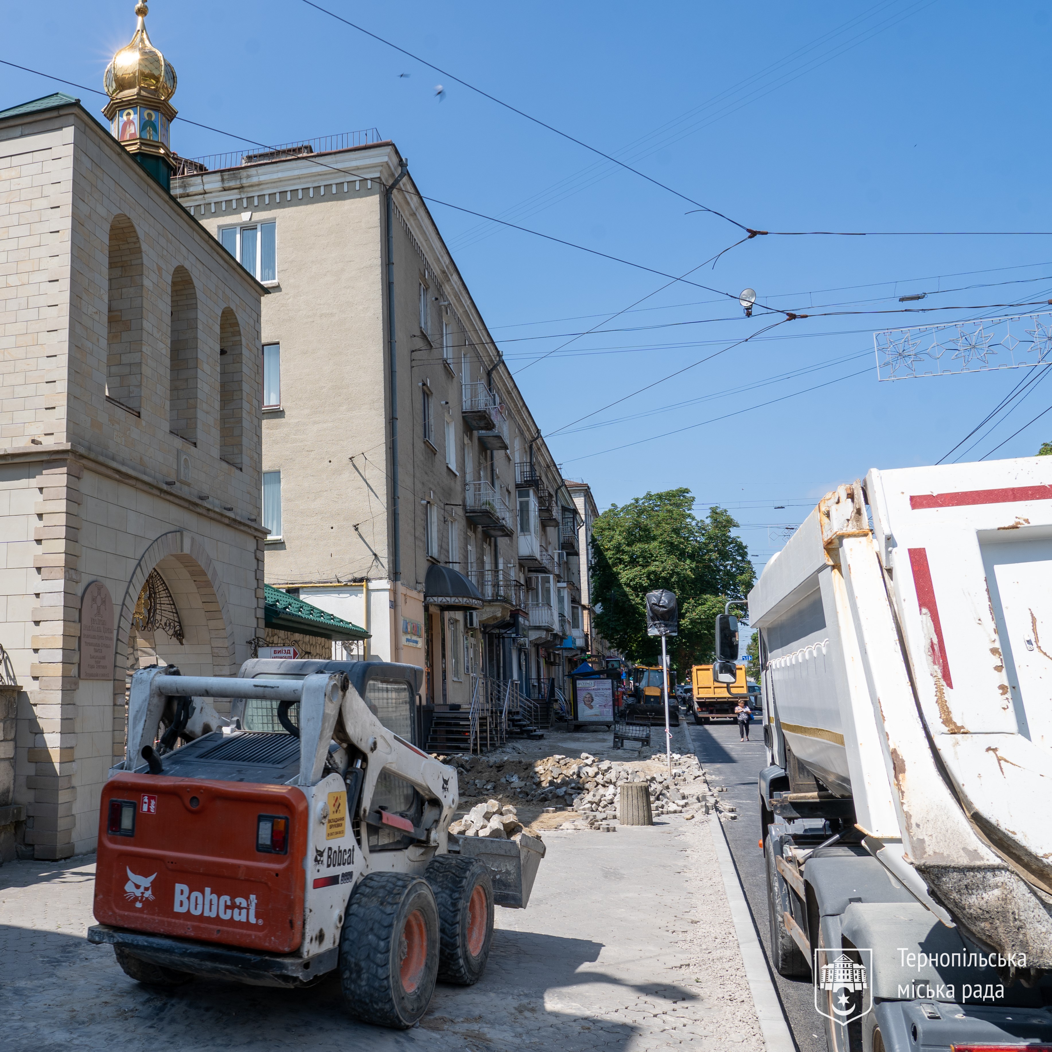 Центр Тернополя стане доступнішим: у місті облаштовують ще один безбар’єрний простір (відео)