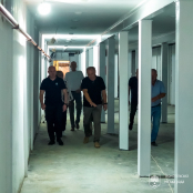 Міський голова Тернополя Сергій Надал оглянув нове укриття у школі №24
