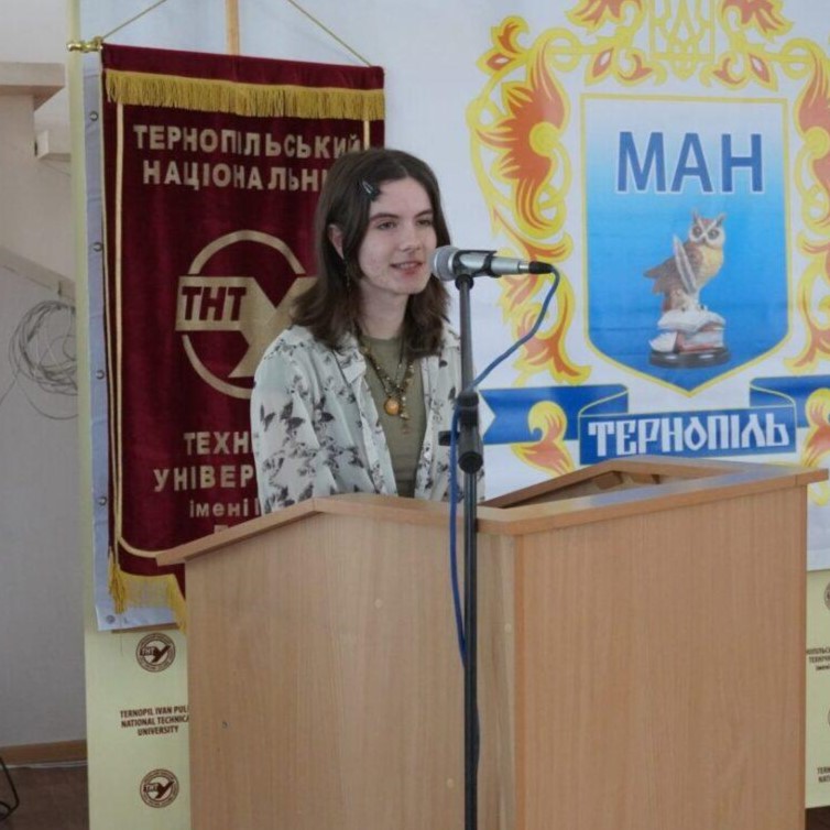 Учениця з Тернополя перемогла відразу на двох Всеукраїнських олімпіадах