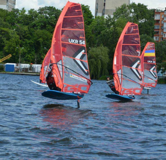 Тернопільські віндсерфінгісти здобули шість медалей на Чемпіонаті України з вітрильного спорту