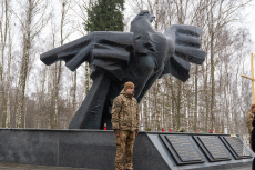 У Тернополі військовослужбовці тернопільського підрозділу Національної гвардії України вшанували учасників бойових дій на території інших держав та долучилися до заходів з нагоди 37-ї річниці виводу військ з Афганістану.