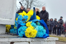 У Тернополі до Дня Соборності України біля могил Січових Стрільців відбувся мітинг-реквієм та покладання квітів до меморіалу