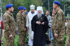 Військовослужбовці тернопільського підрозділу 2 Галицької бригади Національної гвардії України разом з представниками громади й духовенства взяли участь у богослужінні у Церкві Воздвиження Чесного Хреста Господнього